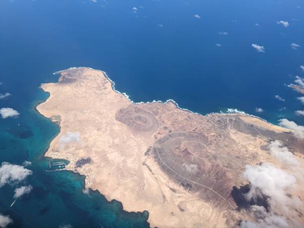 istock Amarilla Mountain on La Graciosa, Canary Islands 1499434095