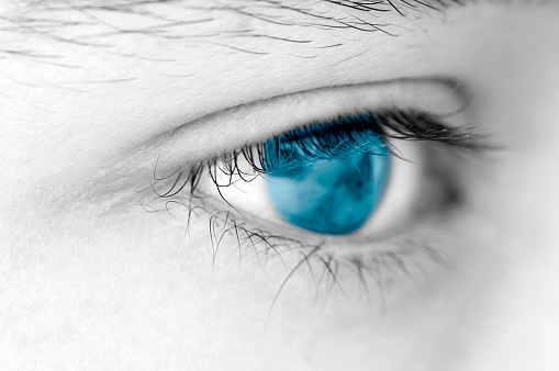 Azul eye