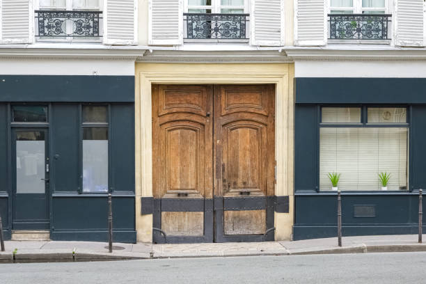 istock Paris, an ancient wooden door 1499470891