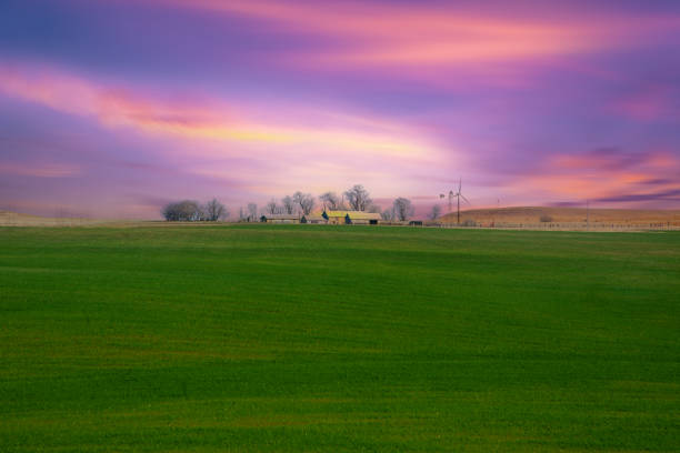 istock Countryside scenery at sunset light,  USA, 1499488347