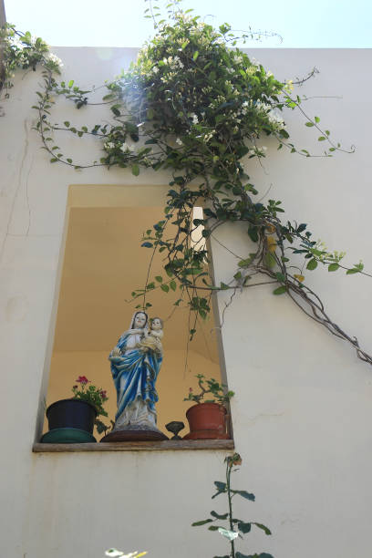 istock Mary and Baby Jesus Statue 1499555068