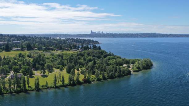 istock Lake Washington Seattle Washington 1499591532