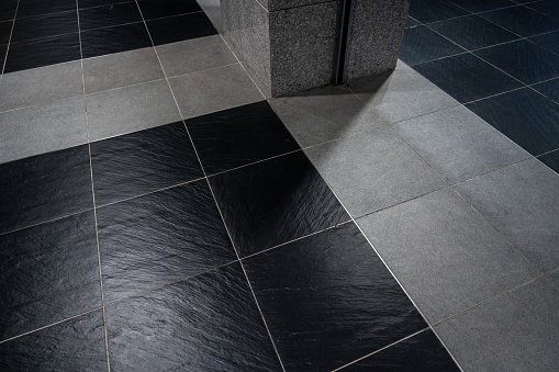 The lighting effect of checkered floor tiles