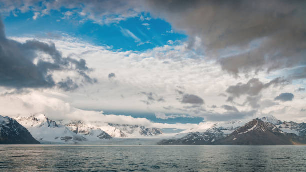 istock Antarctic Peninsula Glaciers and Mountains Panorama 1499670312