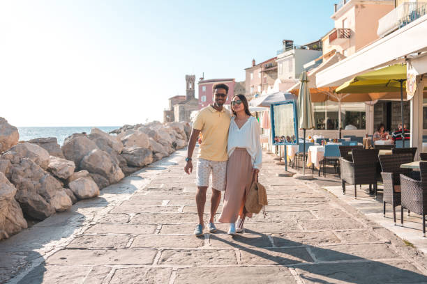 istock Mixed Race Couple On Vacations 1499681331