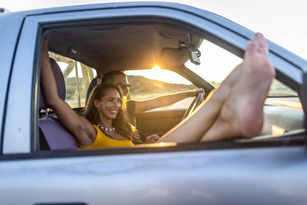 istock Couple on a summer road trip 1499704676