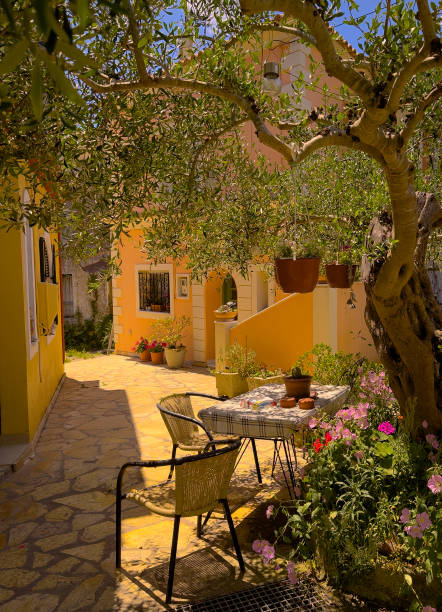 istock Greek village 1499720515