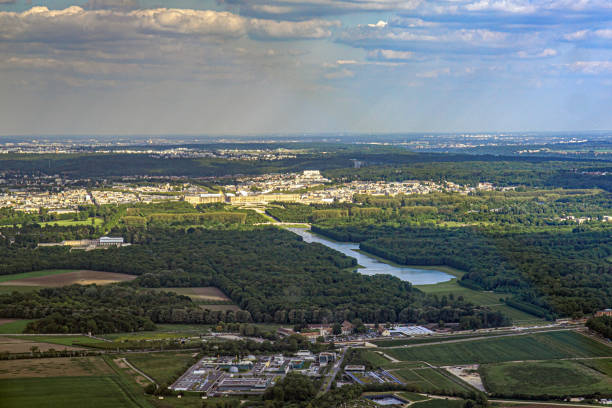 istock Versailles and west of paris from sky 1499729000