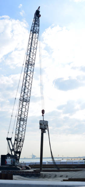 evolution follow up reconstructing the belgium pier - reconstructing imagens e fotografias de stock