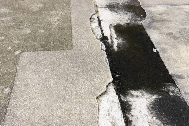 istock abstract form on grunge floor 1499741001