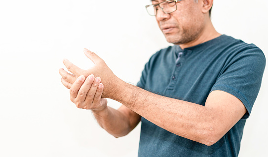 A man Distal Guillain-Barré syndrome (DGBS), which usually presents with predominantly motor involvement, and is indistinguishable from that found in Guillain-Barré syndrome (GBS). Vaccine, covid-19