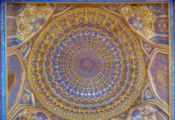 istock Tilya Kori Madrasa, Samarkand, Uzbekistan 1499799447