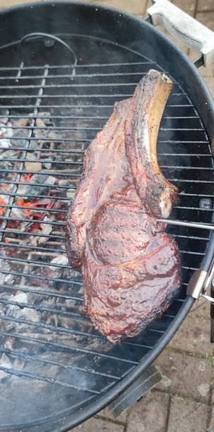 istock Tomahawk Ribeye Steak carved. 1499835443