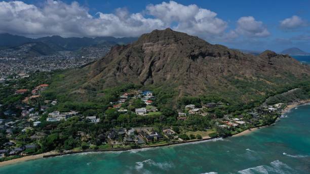 istock Beautiful beach views in Honolulu Hawaii 1499846585