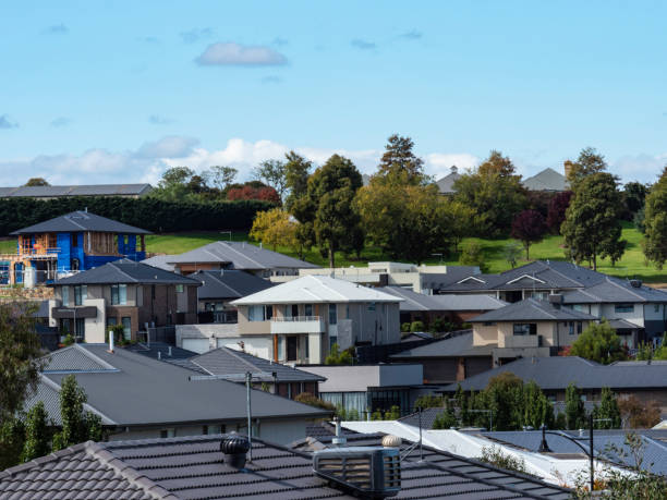istock Suburban neighbourhood 1499864976