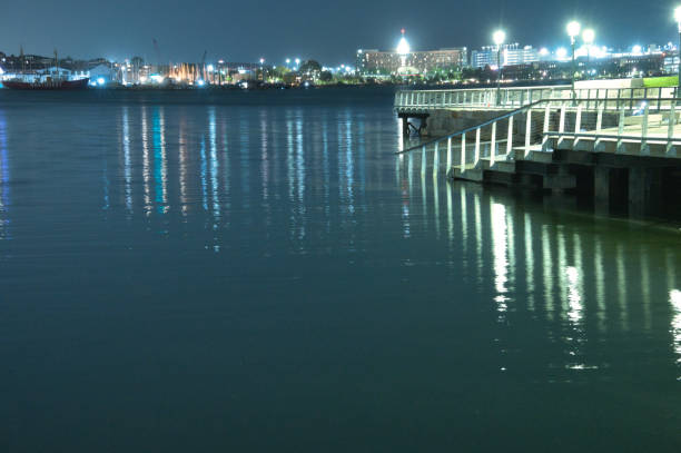 istock city light of harbor 1499885563