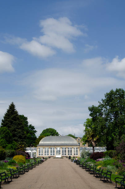 istock Botanical gardens pathway to Centre Dome 1499912051