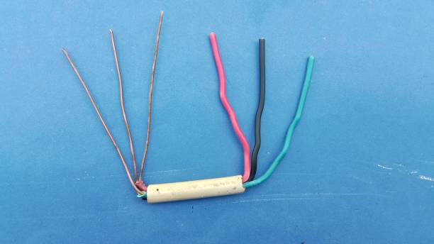 istock Three types Colors of electricity wire 1499940415