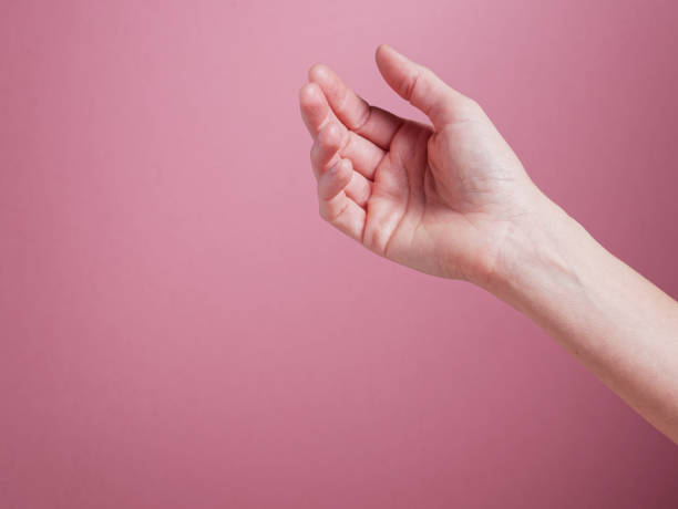 istock Woman hand 1499974001