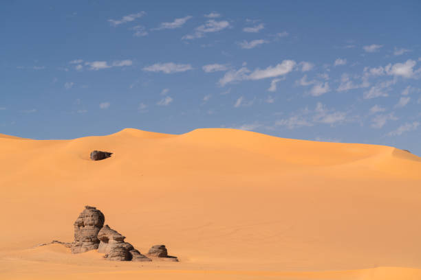 istock desert of Tadrart rouge 1500016871