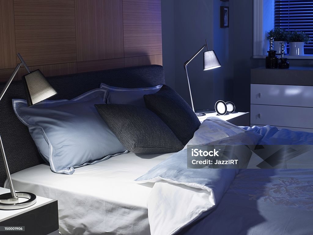 Sypialnia - Zbiór zdjęć royalty-free (Lampa elektryczna)