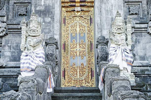 istock temple door in bali indonesia 150005658