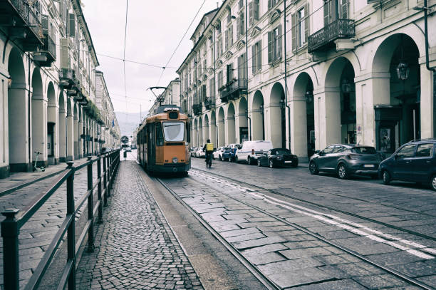 istock Vintage Street Car. 1500057568