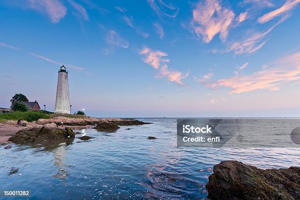 夕暮れの灯台 - コネチカット州のストックフォトや画像を多数ご用意 - コネチカット州, ニューヘイブン, 海岸線