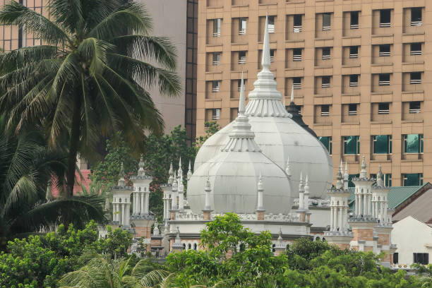 bâtiment sultan abdul samad à kuala lumpur, malaisie - philistine photos et images de collection