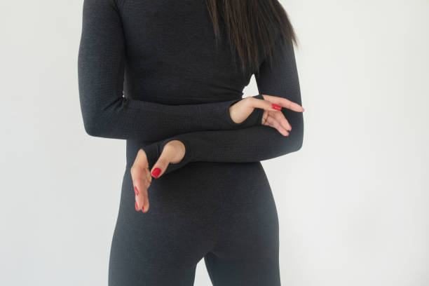 istock Fit slim female body in activewear. 1500211359
