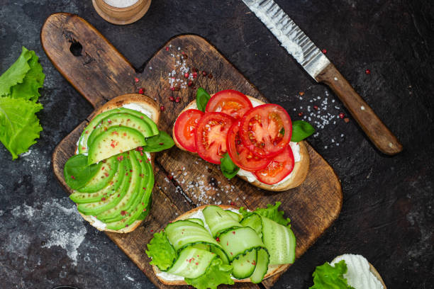 istock Sandwiches with tomato, avocado and cucumber 1500288538