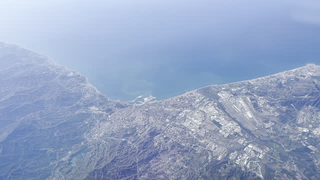 Flying over Gibraltar (Airplane POV)