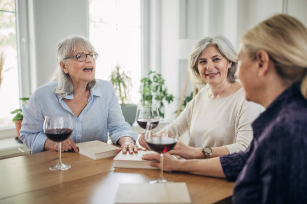 istock Women's book club 1500321501