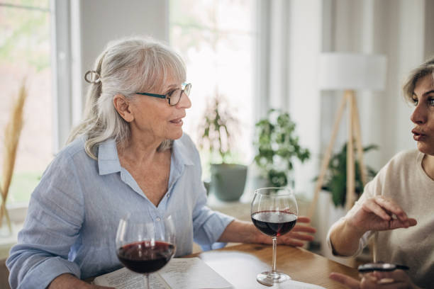 istock Women in book club 1500323886
