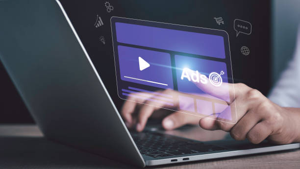 istock Target advertising online to success concept. programmatic Ad in feed on screen. Optimize advertisement target click through rate and conversion. Dashboard digital marketing strategy analysis. 1500325325