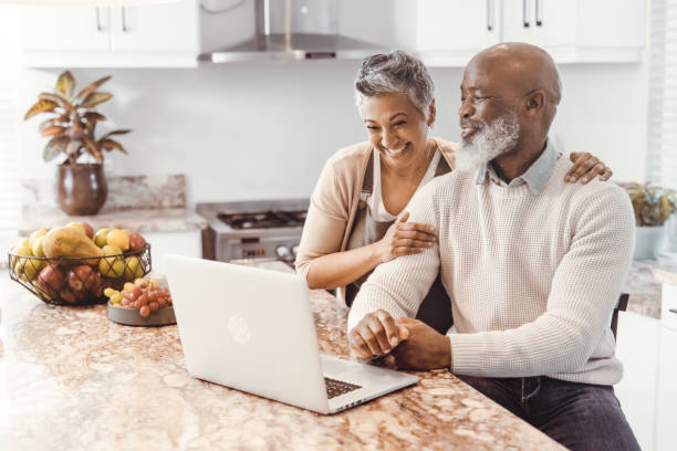 retirement isn't the end, but the beginning of a new life - retirement planning imagens e fotografias de stock