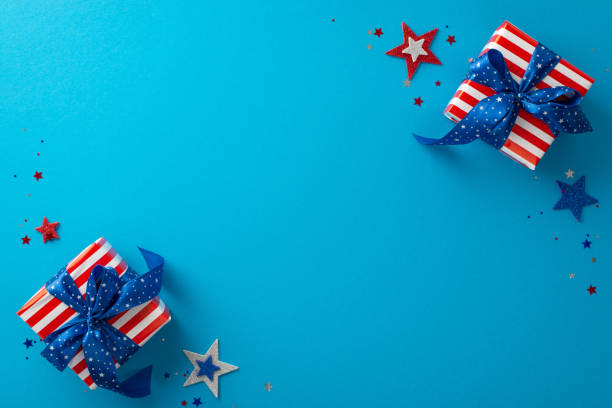 Behold mesmerizing spectacle of USA's Independence Day celebration captured from top view, dazzling stars, confetti, gifts with USA flag pattern, set against serene blue backdrop, ideal for text or ad contemple el fascinante espectáculo de la celebración del día de la independencia de ee. uu. capturado desde la vista superior, estrellas deslumbrantes, confeti, regalos con el patrón de la bandera de ee. uu., contra un sereno fondo azul, ideal para te