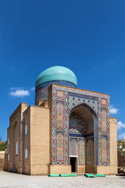 istock Shahi Zinda Mausoleum complex, Samarkand, Uzbekistan 1500388387