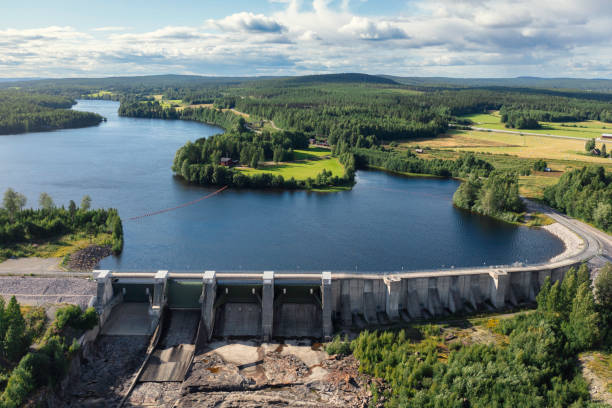 istock Dam at a hydroelectric power plant 1500398205