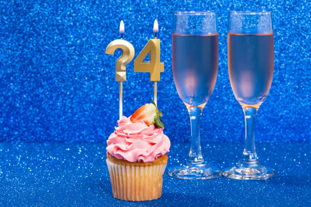 istock Cupcake With Numbers And Glasses With Wine For Birthday Or Anniversary 1500428708
