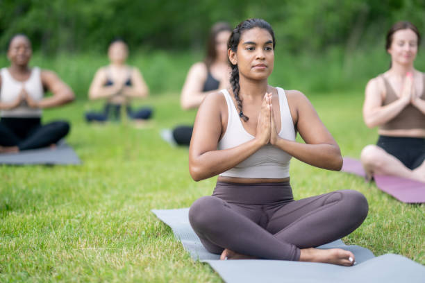 istock Outdoor Meditation 1500447819