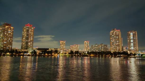 istock Landscape Metropolitan City View Night Reflected in River 1500480085