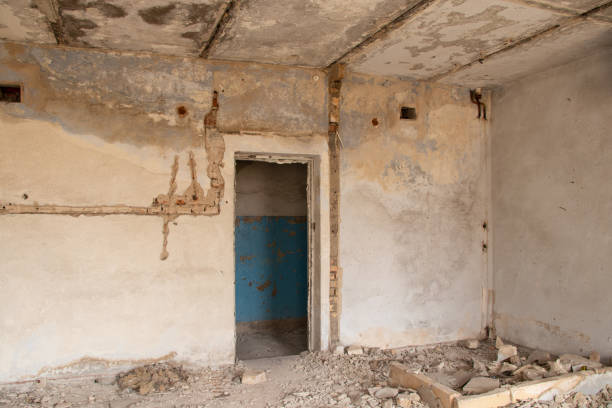 istock old abandoned unfinished building, house 1500490001