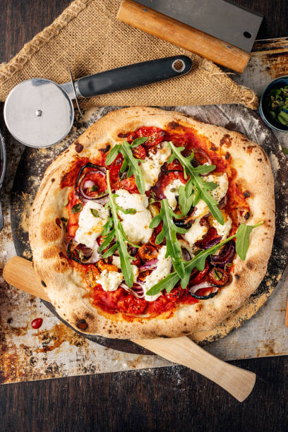 istock Red Onion and Tomato Pizza with Burrata 1500523478