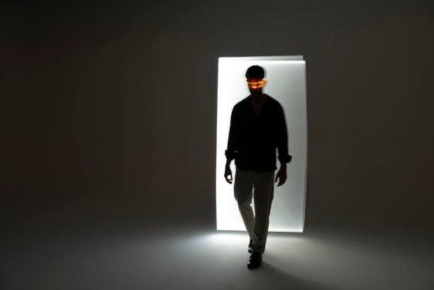 istock Young man wearing AR glasses 1500583695