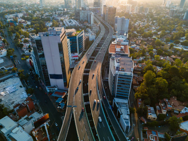 istock Morning traffic at Mexico City 1500645339