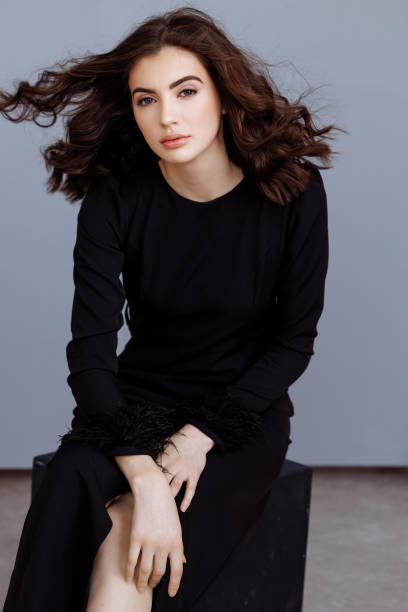istock Young beautiful brunette in the studio 1500649612