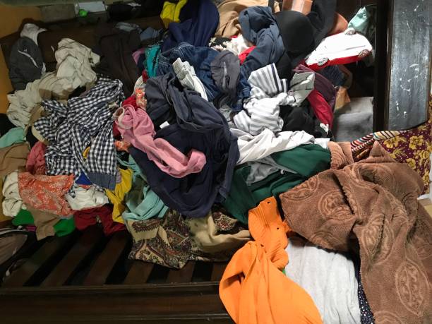 istock Pil of clothes 1500770894