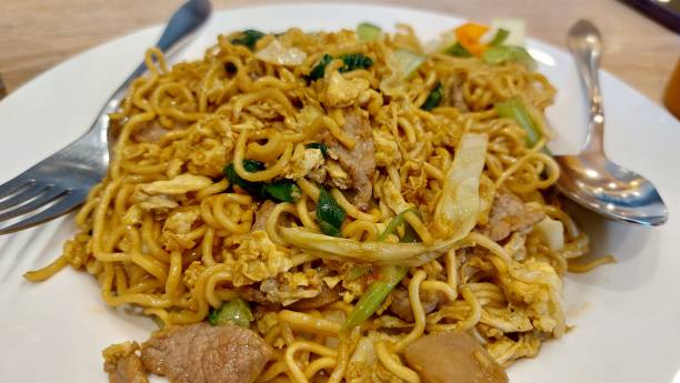 istock a nice plate of soy sauce fried noodles 1500800172