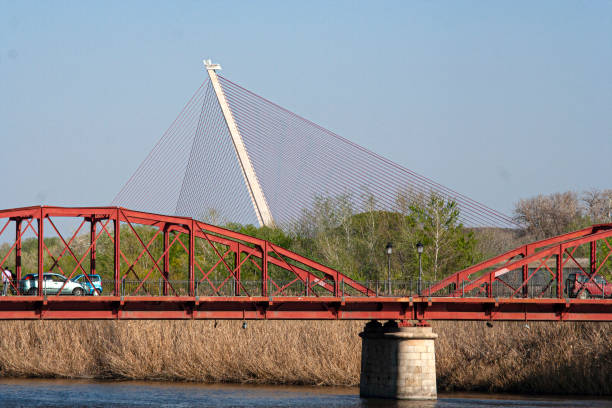 most żelazny i most wantowy - czerwonki zdjęcia i obrazy z banku zdjęć